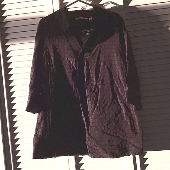 NWOT Soft Surroundings Lucie tunic lightweight black 3/4 sleeve size small - Picture 3 of 6